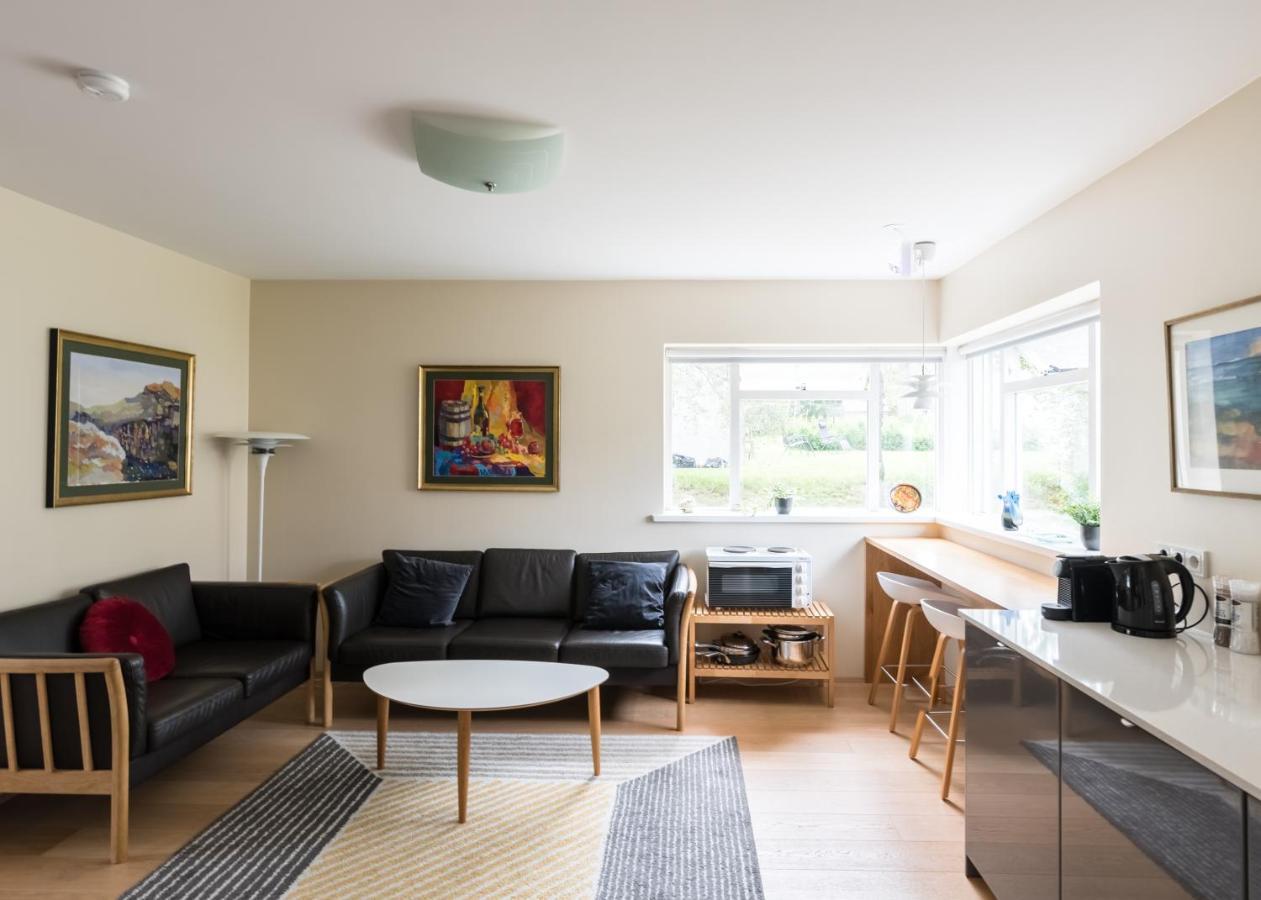 Guesthouse Akureyri - Apartments Near Down Town Εξωτερικό φωτογραφία
