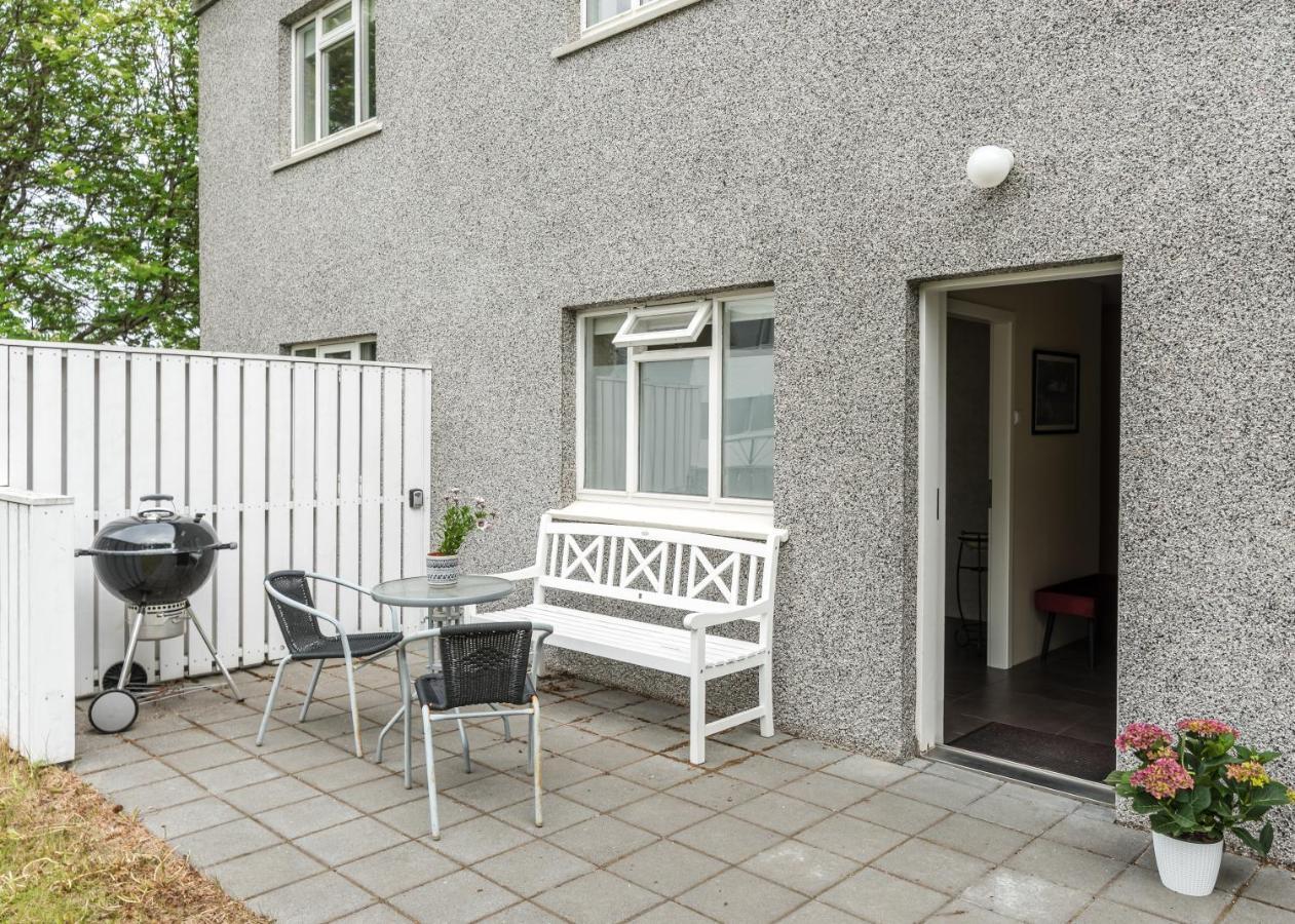 Guesthouse Akureyri - Apartments Near Down Town Εξωτερικό φωτογραφία
